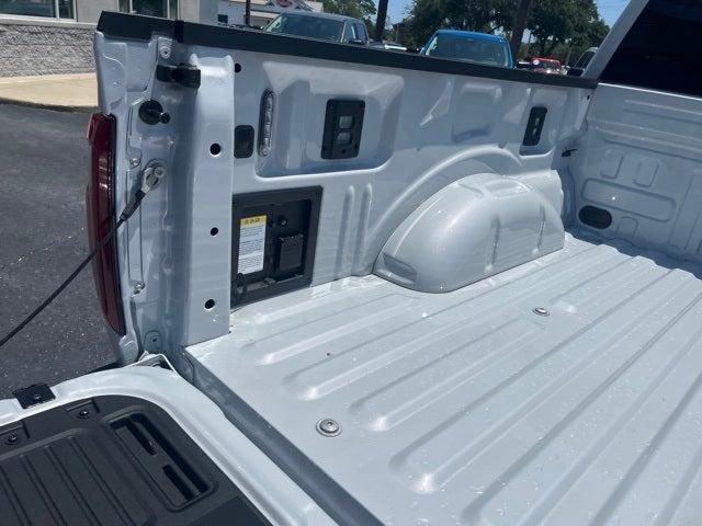 Photo of 2025 White Metallic Ford F-150
