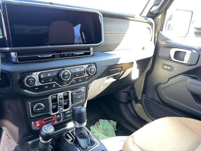 Photo of 2025 Green Jeep Wrangler 4xe