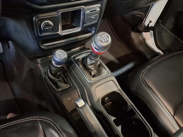Photo of 2021 Bright White Clearcoat Jeep Wrangler