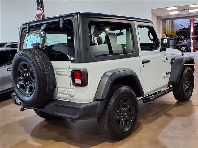 Photo of 2021 Bright White Clearcoat Jeep Wrangler
