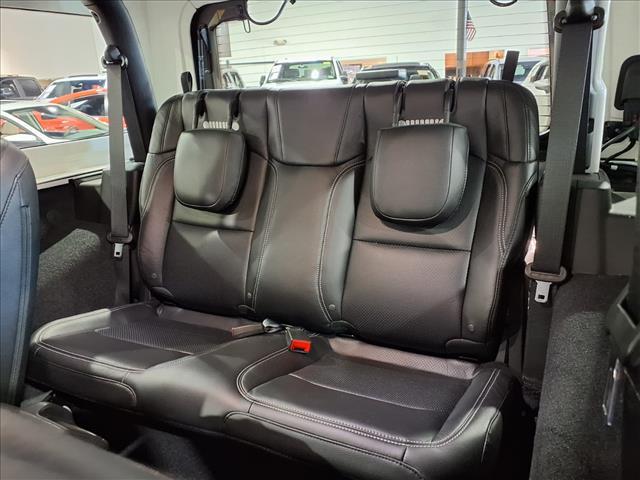 Photo of 2021 Bright White Clearcoat Jeep Wrangler