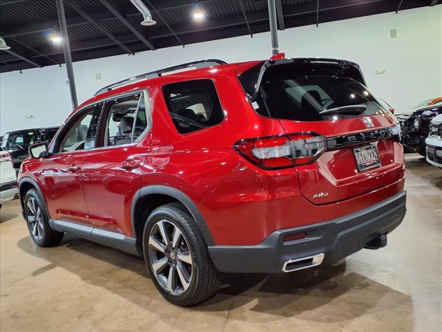 Photo of 2023 Radiant Red Metallic Ii Rl Honda Pilot