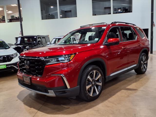 Photo of 2023 Radiant Red Metallic Ii Rl Honda Pilot