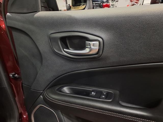 Photo of 2021 Velvet Red Pearl Coat Jeep Compass