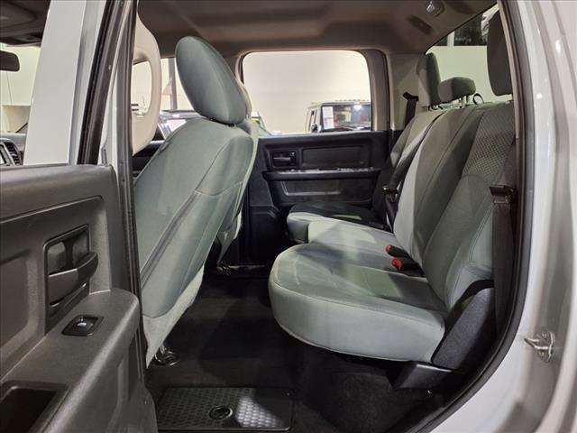 Photo of 2016 Bright Silver Metallic Clear Coat Ps2 RAM 1500