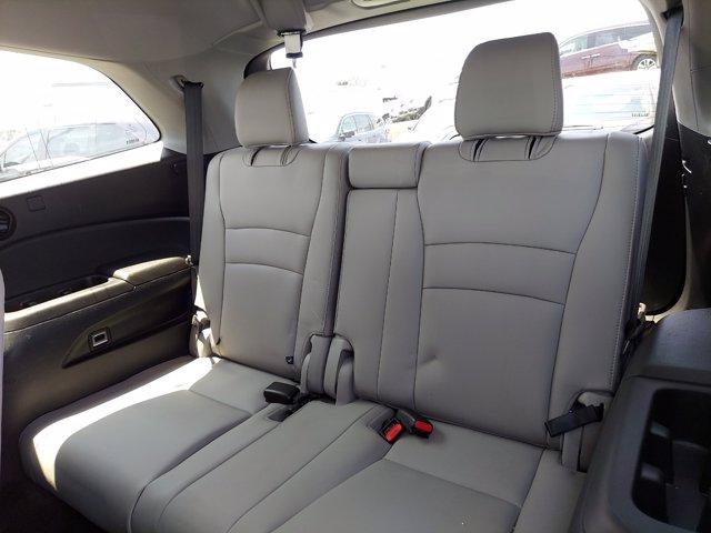 Photo of 2018 Modern Steel Metallic Honda Pilot