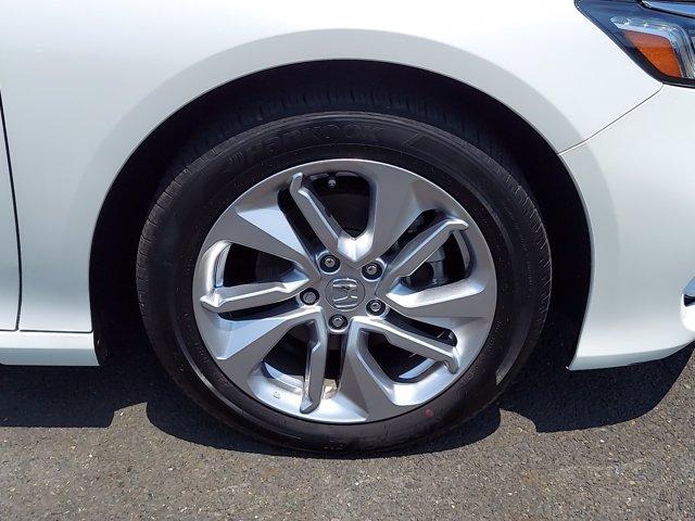 Photo of 2019 Platinum White Pearl Honda Accord