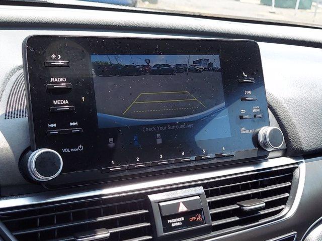 Photo of 2019 Platinum White Pearl Honda Accord