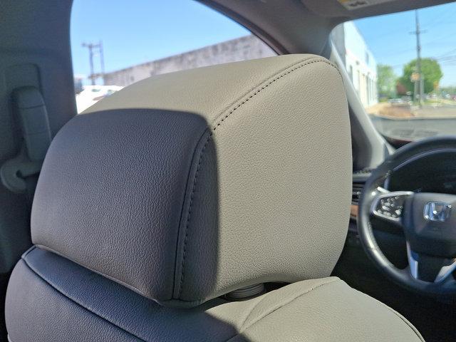 Photo of 2022 Radiant Red Metallic   Rn Honda CR-V