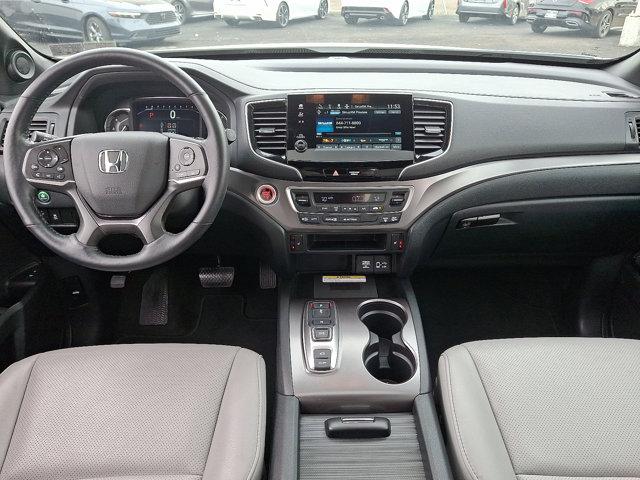 Photo of 2023 Platinum White Pearl   Wx Honda Passport