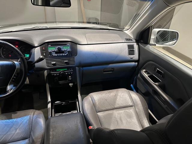 Photo of 2004 Starlight Silver Metallic Honda Pilot