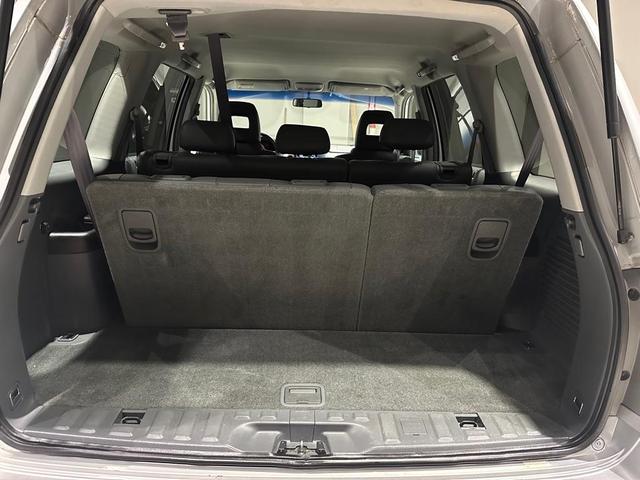 Photo of 2004 Starlight Silver Metallic Honda Pilot