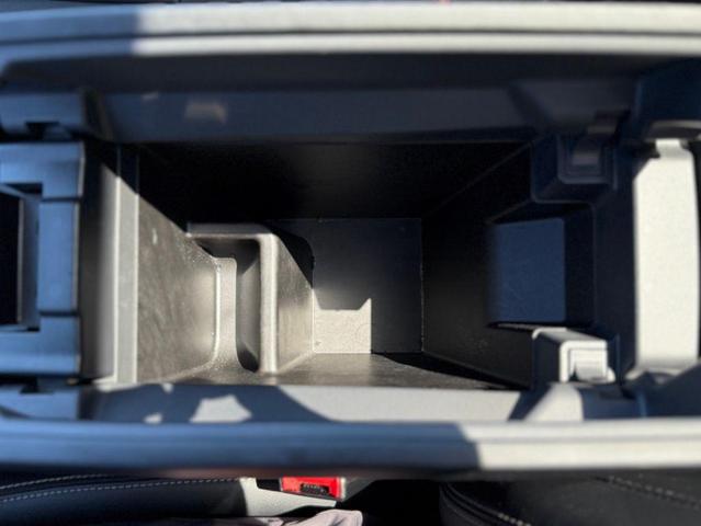 Photo of 2023 Super Black Nissan Rogue