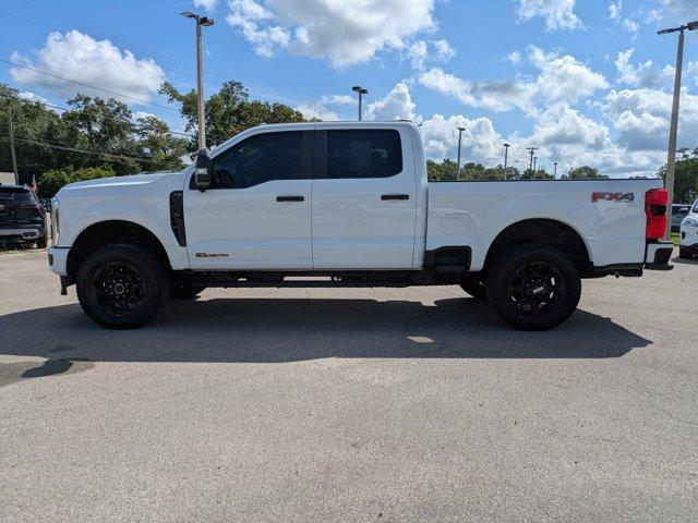 Photo of 2024 Oxford White Ford F-250