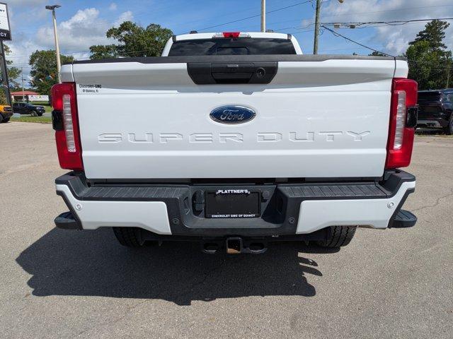 Photo of 2024 Oxford White Ford F-250