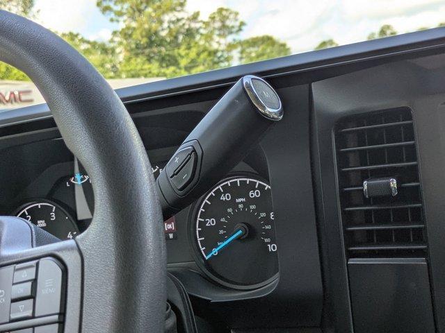 Photo of 2024 Oxford White Ford F-250