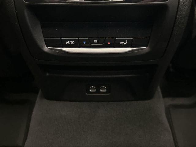 Photo of 2022 Alpine White BMW X4