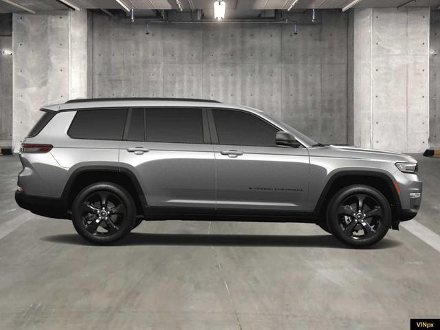 Photo of 2025 Silver Zynith Jeep Grand Cherokee L