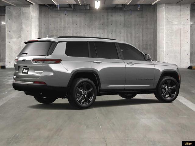 Photo of 2025 Silver Zynith Jeep Grand Cherokee L