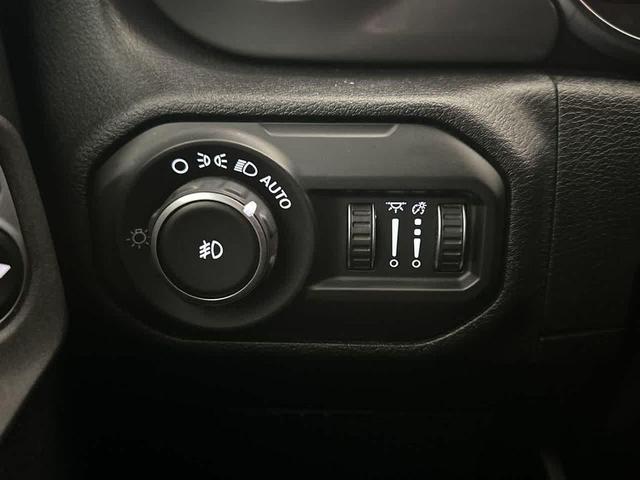 Photo of 2020 Ocean Blue Metallic Jeep Wrangler Unlimited