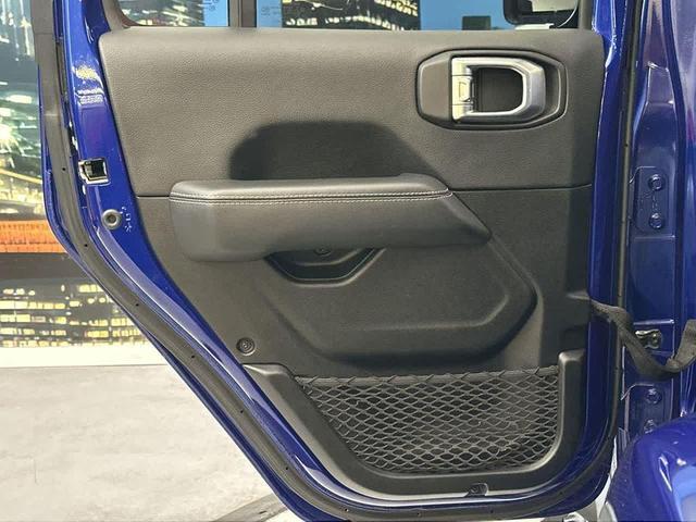 Photo of 2020 Ocean Blue Metallic Jeep Wrangler Unlimited