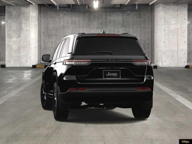 Photo of 2025 Diamond Black Jeep Grand Cherokee