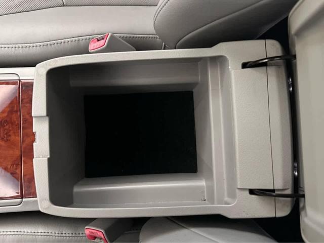 Photo of 2012 Shoreline Blue Pearl Toyota Highlander