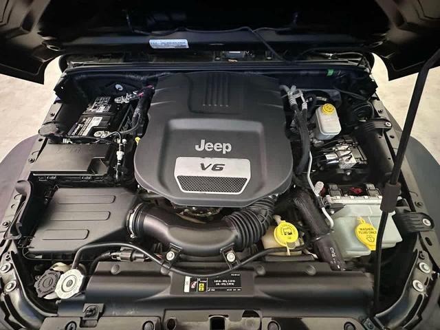 Photo of 2017 Black Clearcoat Jeep Wrangler Unlimited