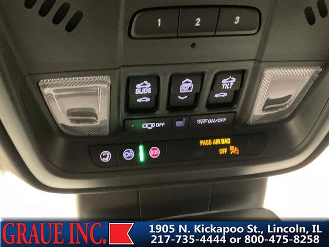 Photo of 2024 Primary Color Exterior, Sharkskin Met-1 (130H) Cadillac XT4