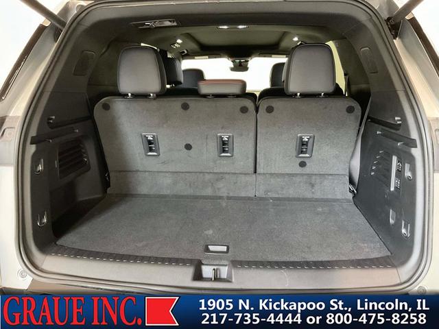 Photo of 2024 Sterling Gray Metallic Chevrolet Traverse