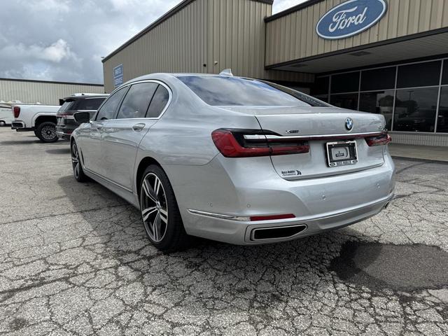 Photo of 2020 Glacier Silver Metallic BMW 750