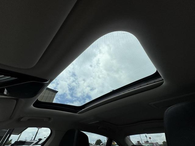 Photo of 2020 Glacier Silver Metallic BMW 750