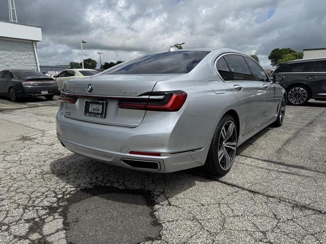 Photo of 2020 Glacier Silver Metallic BMW 750