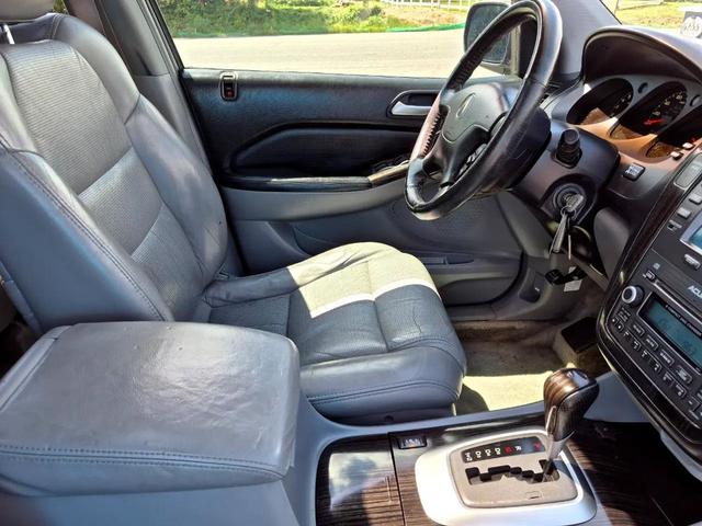 Photo of 2006 Dark Green Acura MDX