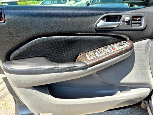 Photo of 2006 Dark Green Acura MDX
