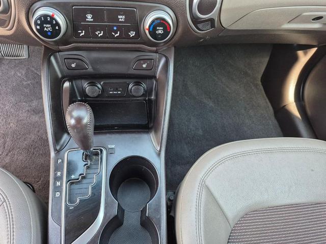 Photo of 2013 Blue Hyundai TUCSON