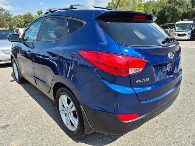 Photo of 2013 Blue Hyundai TUCSON