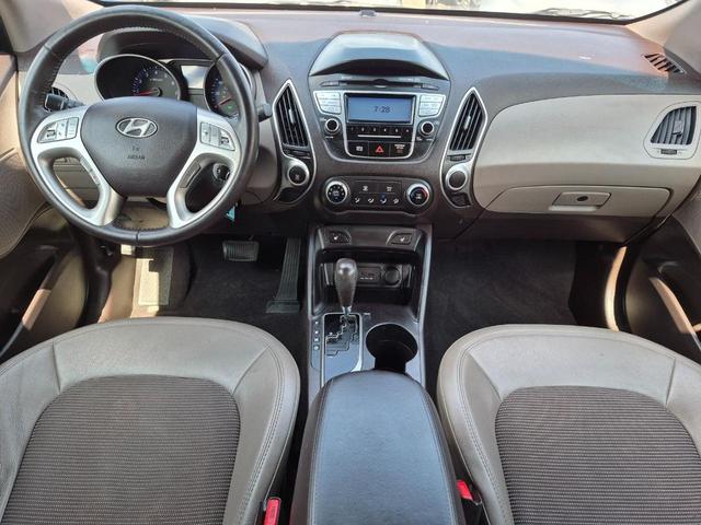 Photo of 2013 Blue Hyundai TUCSON