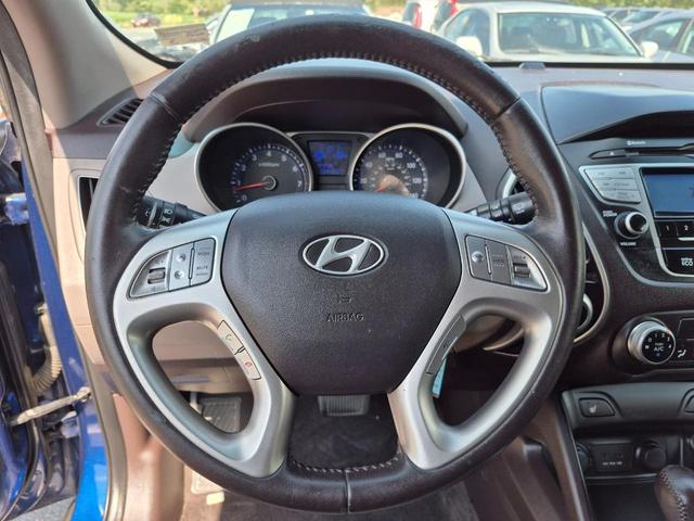 Photo of 2013 Blue Hyundai TUCSON