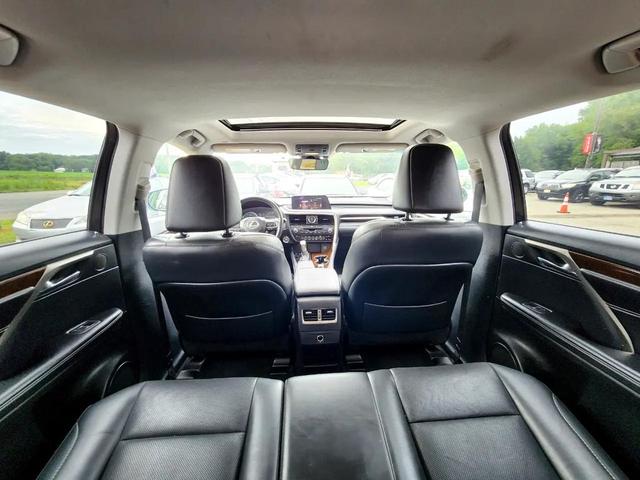 Photo of 2019 Silver Lexus RX 350