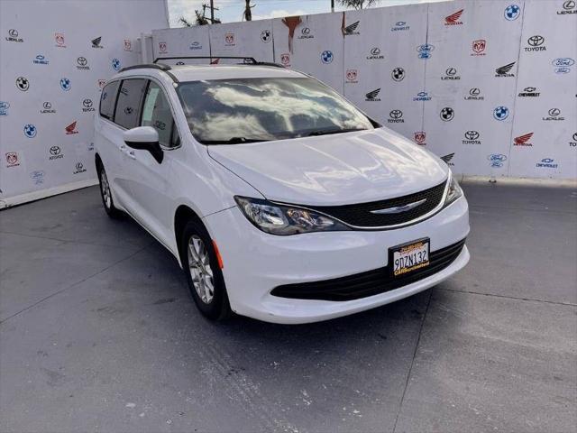 2020 Chrysler Voyager