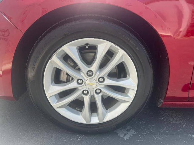 Photo of 2018 Red Chevrolet Malibu
