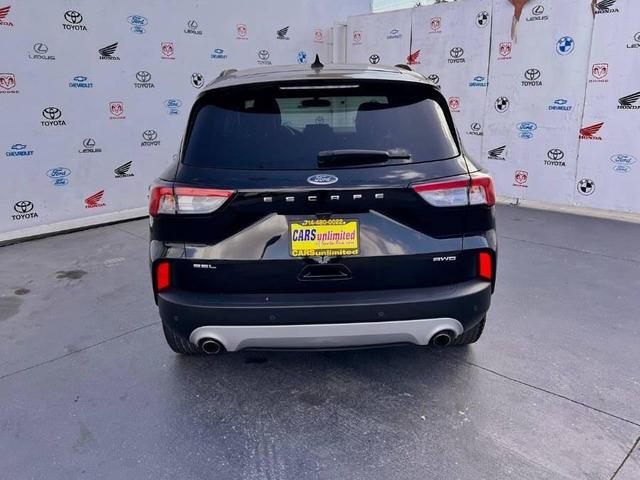 Photo of 2021 Black Ford Escape
