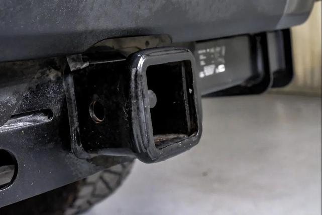 Photo of 2017 Magnetic Metallic Ford F-250