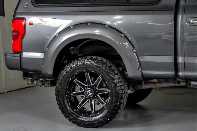 Photo of 2017 Magnetic Metallic Ford F-250