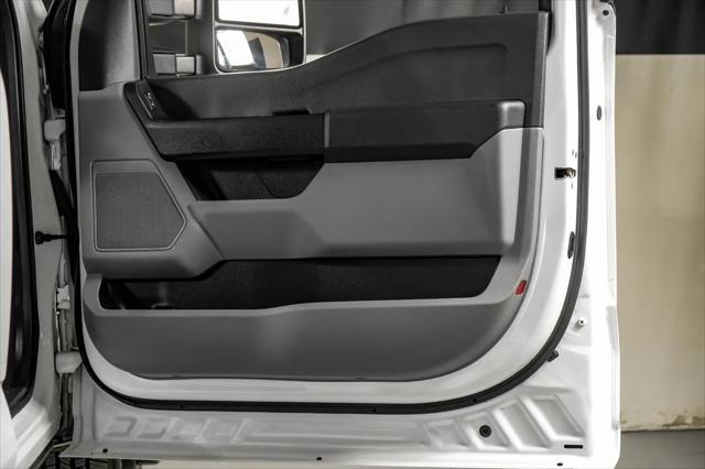 Photo of 2023 Oxford White Ford F-350