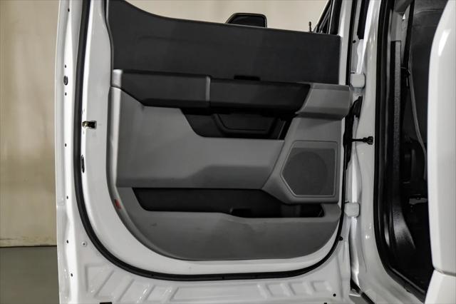 Photo of 2023 Oxford White Ford F-350