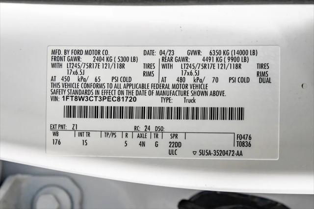 Photo of 2023 Oxford White Ford F-350