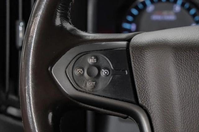 Photo of 2018 Iridescent Pearl Tricoat Chevrolet Silverado 2500