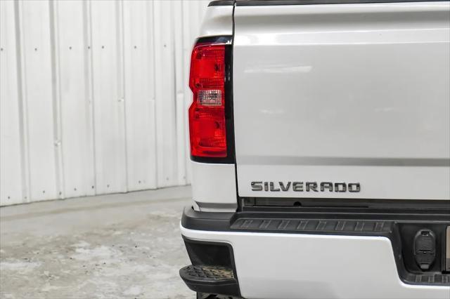 Photo of 2018 Iridescent Pearl Tricoat Chevrolet Silverado 2500